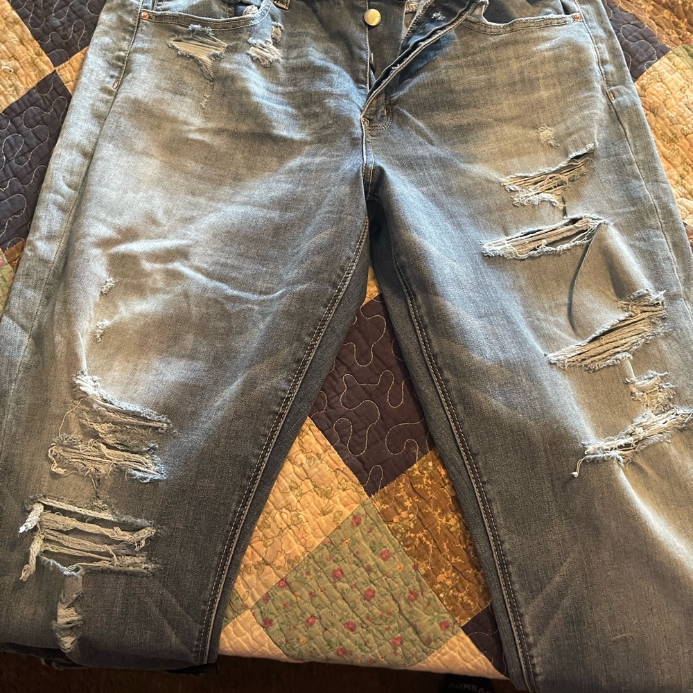 Distressed Womens AE Tomgirl Jeans